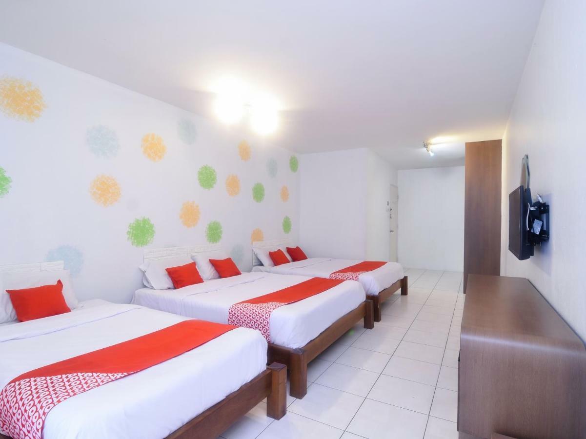 OYO 44034 Furama Lodging House Kuching Exterior foto